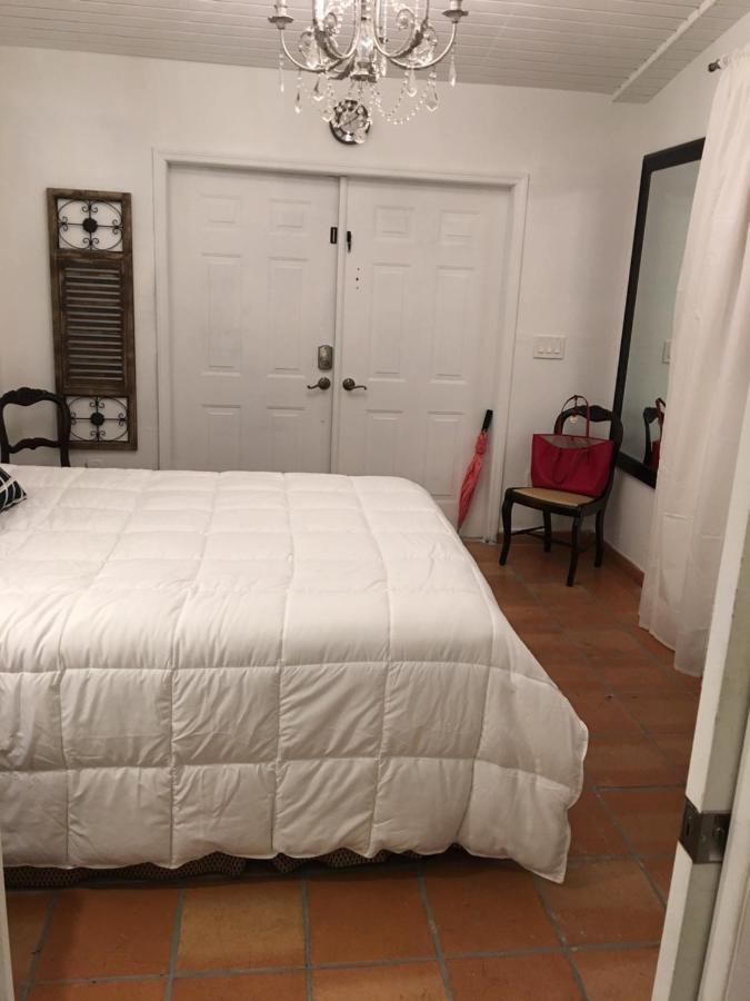 Private Loft In The Heart Of Little Havana 마이애미 외부 사진